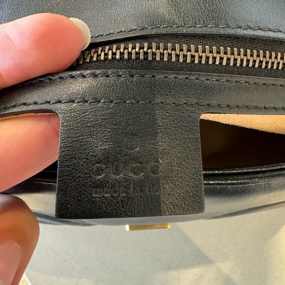 GUCCI Calfskin Matelasse Small GG Marmont Shoulder Bag Black - Picture 8 of 9